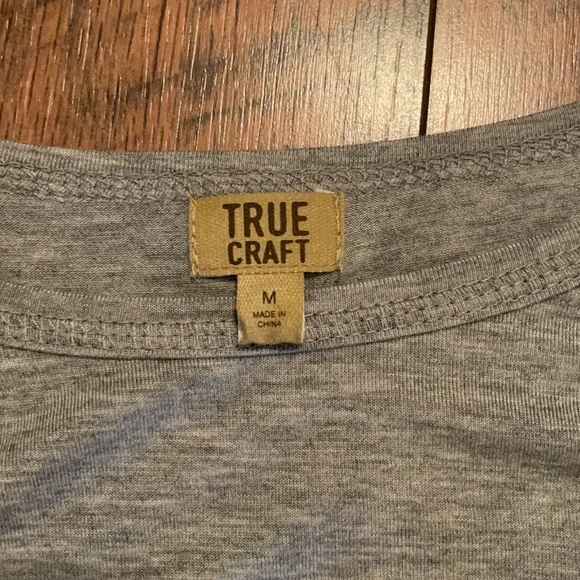 Long sleeve velvet shoulder shirt - Picture 3 of 4